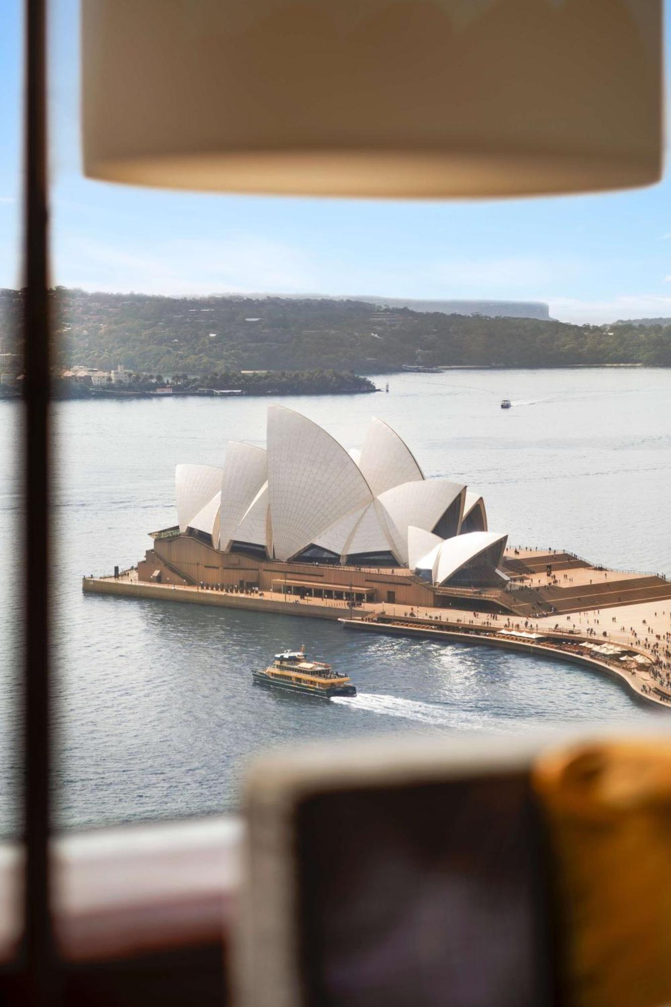 Executive Sydney Harbour Suite Club Lounge Access