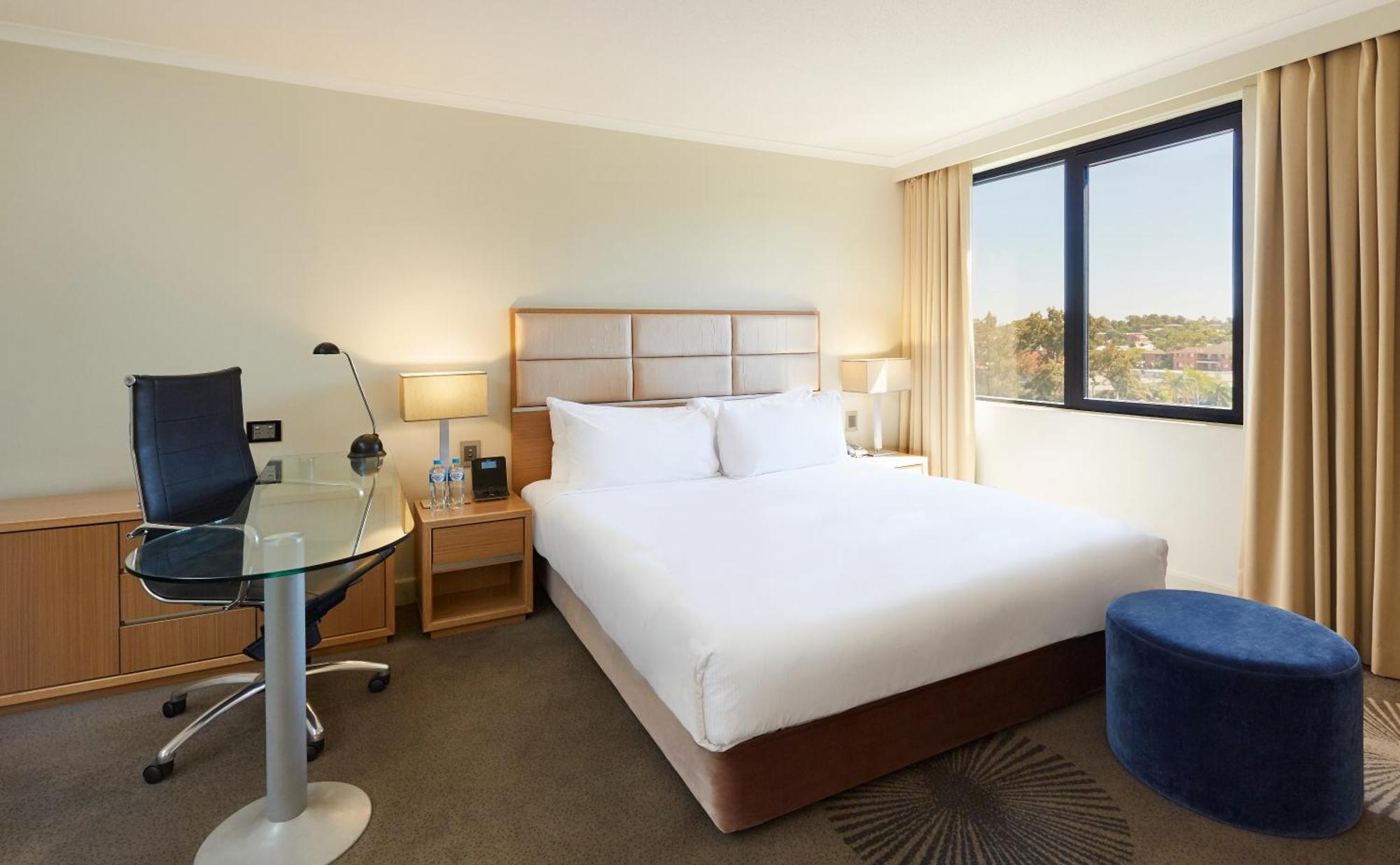 Standard Room,1404267386:JPEG