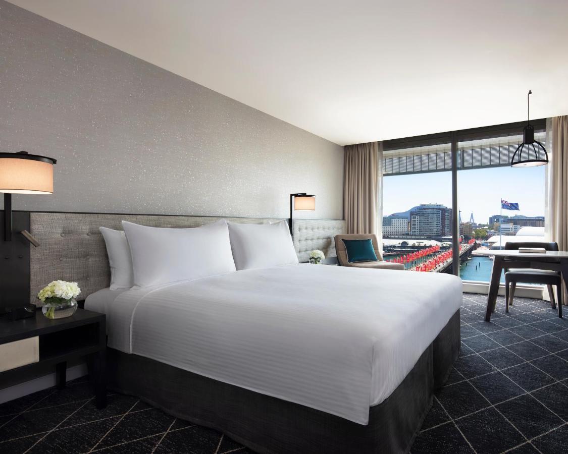 King Room Darling Harbour View Tower