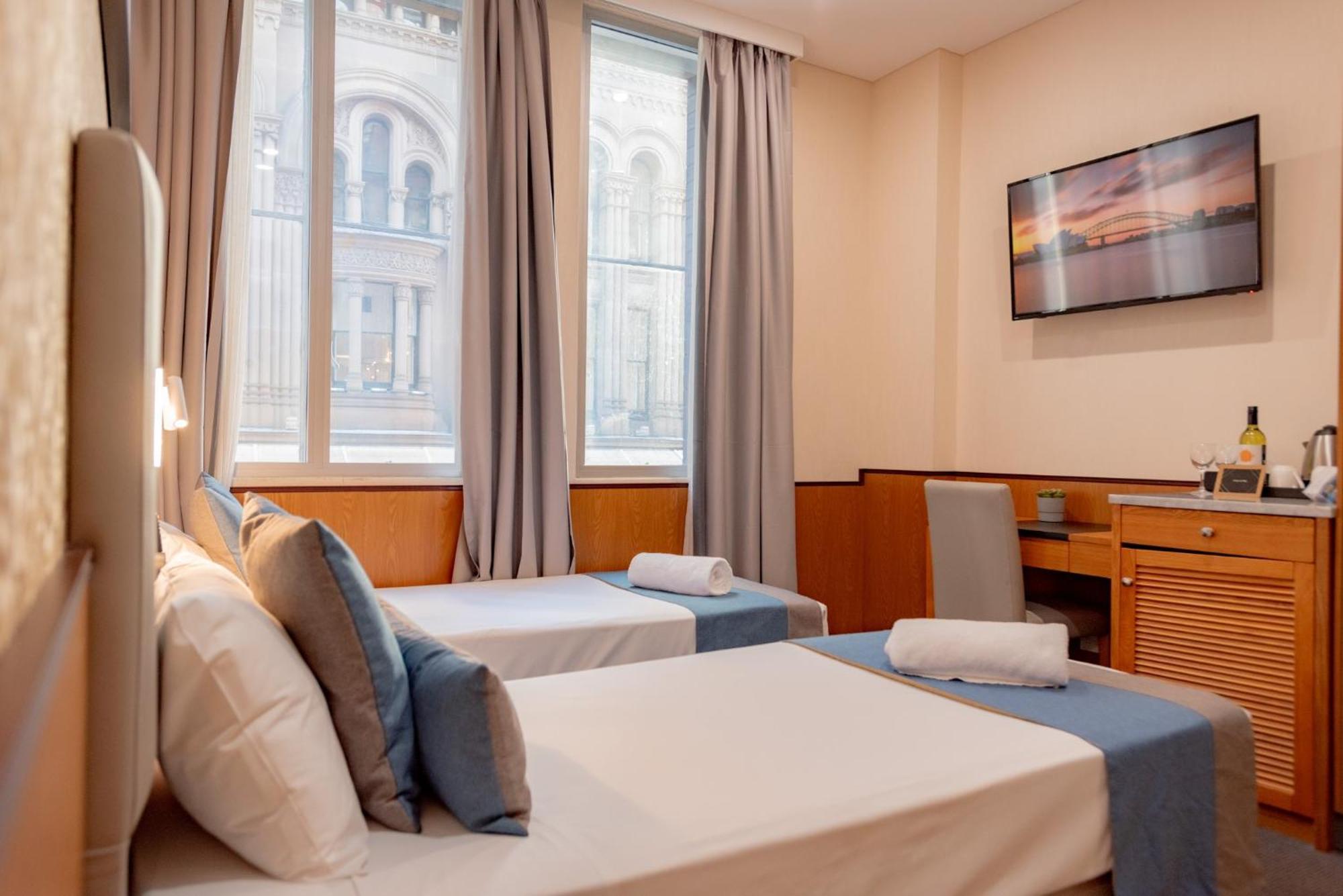 Deluxe Twin Room City View