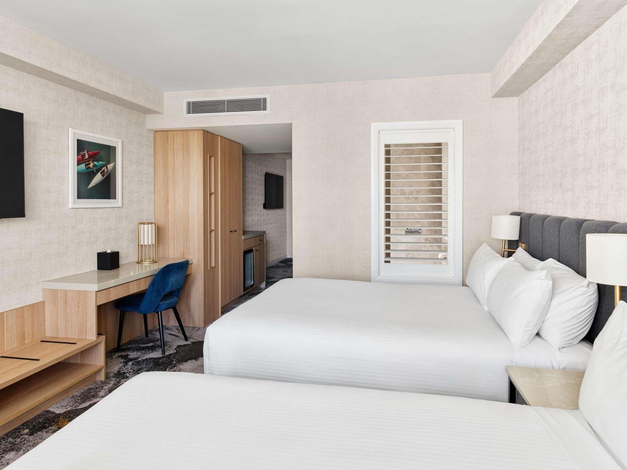 Deluxe Room with Two Queen Beds and Bay View,1717012321:JPEG