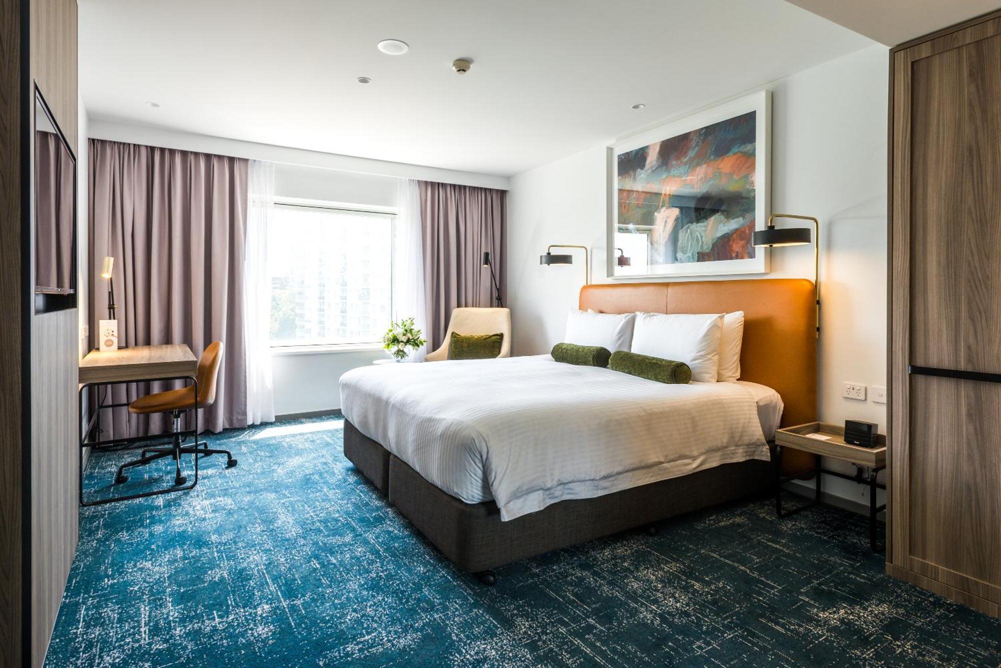 Deluxe King Room City View,1765182803:JPEG