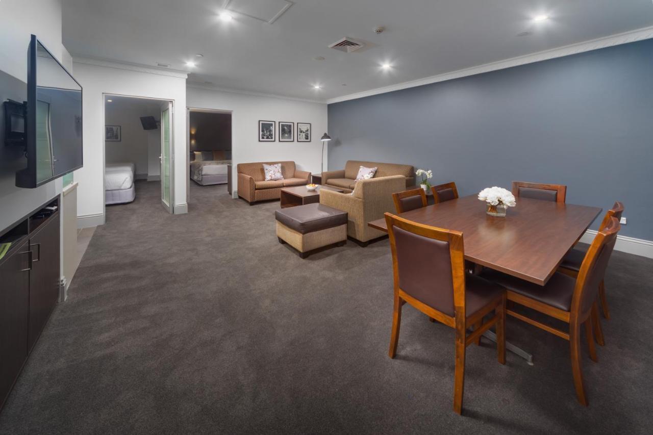 Two Bedroom Apartment 201,944929858:JPEG